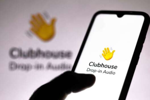 clubhouse-1-1200x800-1-528x352
