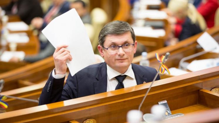 cine-este-igor-grosu-candidatul-propus-la-functia-de-premier-cv-ul-si-averea-candidatului-164942-1615910516-1024x576