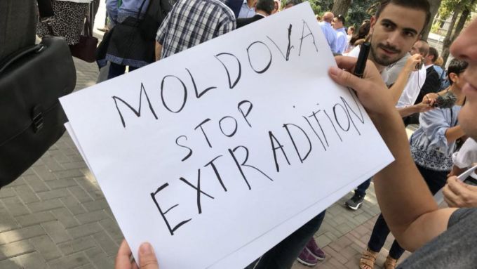 big-procuratura-generala-a-pornit-un-dosar-penal-pe-faptul-indepartarii-de-pe-teritoriul-republicii-moldova-a-7-profesori-turci-1564745684
