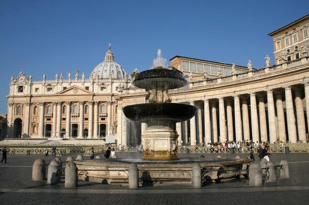 rsz_0_place_saint-pierre_-_vatican_4