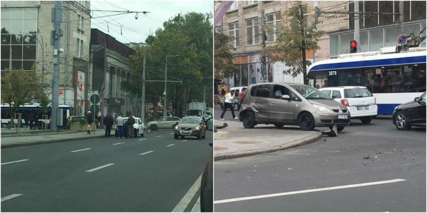 Foto: Facebook/Город без маршруток! Водители помогают пешеходам