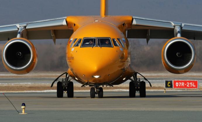 Самолет Ан-148-100В авиакомпании "Саратовские авиалинии" 