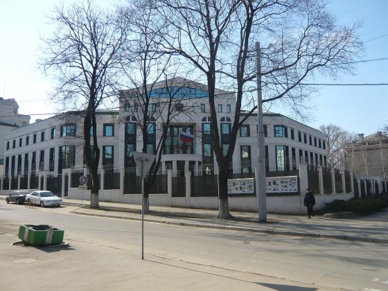 1200px-embassy_of_russia_kishinev