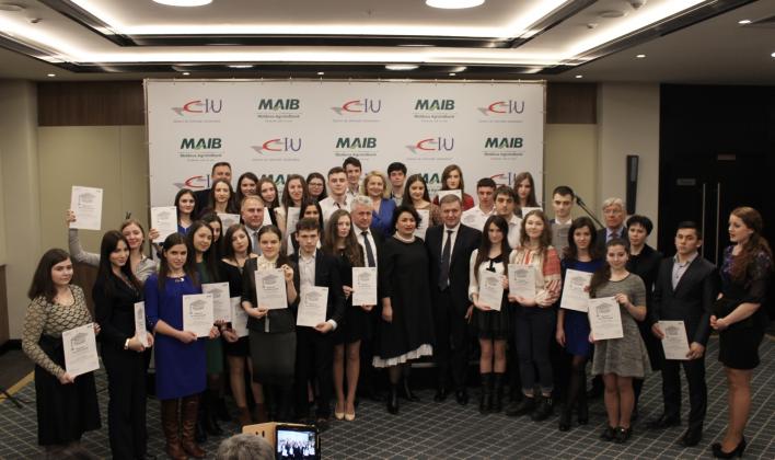 Foto: Imagine simbol / Finaliștii programului 2016-2017