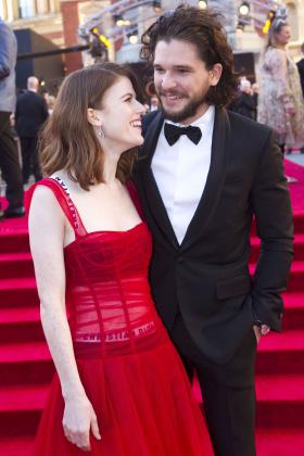 1491838349-elle-kit-harington-rose-leslie-shutterstock