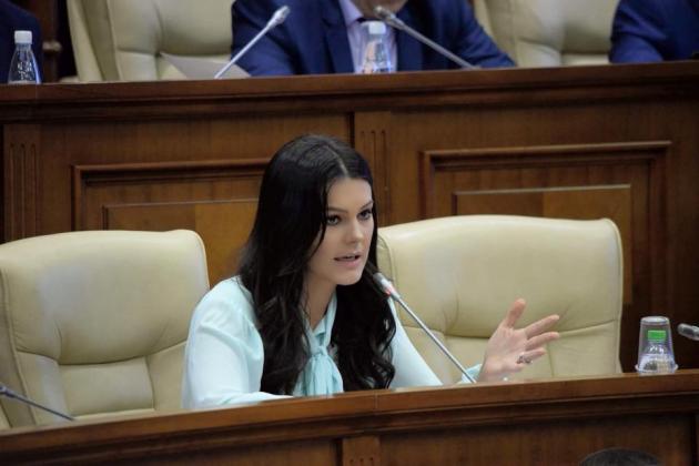 Foto simbol: Facebook/Alina Zotea