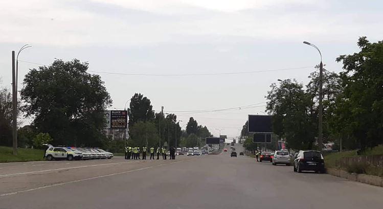 Foto: Facebook/ ГБМ Город без маршруток! Водители помогают пешеходам