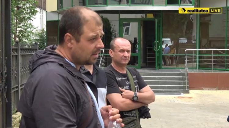 Captură video: Rlive