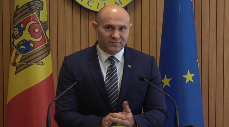 Captură video: Privesc