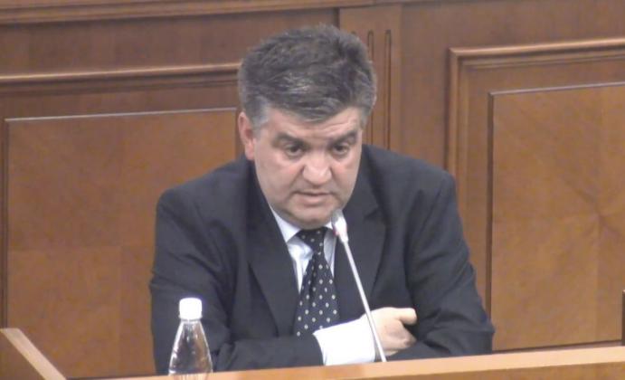 Foto: Dragoș Vicol; Captură video: Privesc