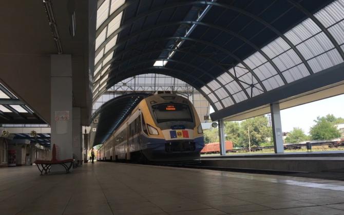 tren-gara-feroviara