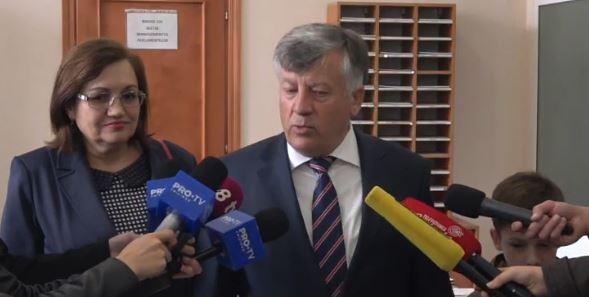 Foto; captură privesc