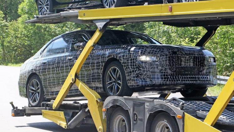 FOTO: autoreview