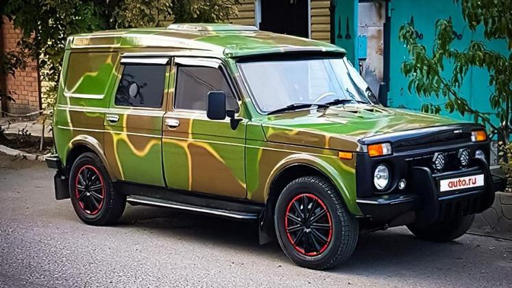 FOTO: auto