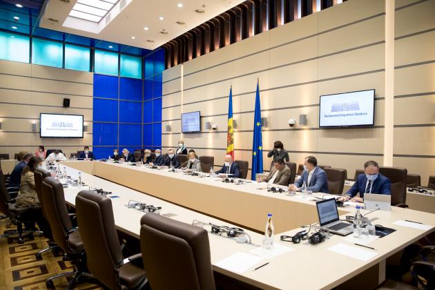 Foto: Parlament