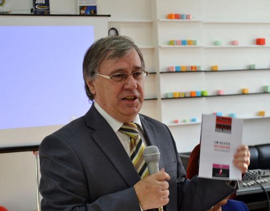 nicolae_dabija-_sala_de_lectura_a_bc_10710012563