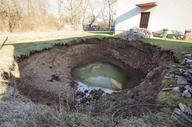 In the village of Mecencani, after a magnitude 6.2 earthquake, holes were opened in the ground, most of which springs water. Some holes have opened near the houses and under the houses and are threatening the residents to stay in them. Altogether, about 9