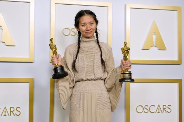 chloe-zhao-wins-oscar-nomadland