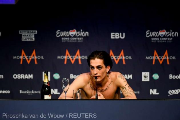 Vocalist Damiano David from Italy's Maneskin speaks during a news conference after winning the 2021 Eurovision Song Contest in Rotterdam, Netherlands, May 23, 2021. REUTERS/Piroschka van de Wouw