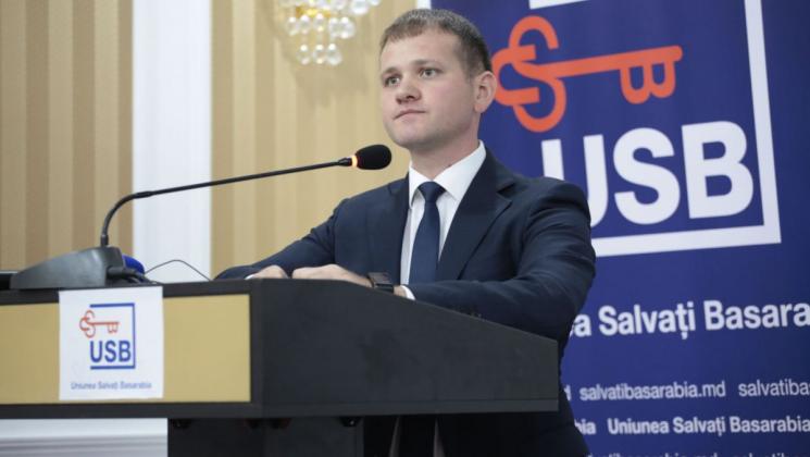 cu-imn-hard-rock-si-in-opozitie-fata-de-guvernare-valeriu-munteanu-a-lansat-partidul-uniunea-salvati-basarabia-video-59653-1563702109