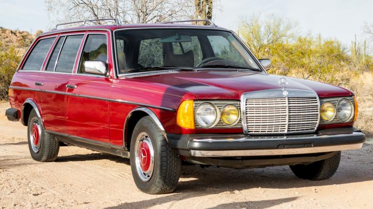 FOTO: bringatrailer