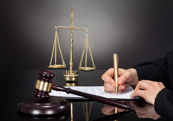 Foto simbol: bizlaw