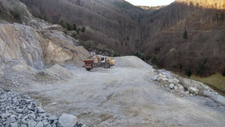 cariera-de-piatra_72300000_56018700_75624500_41487300