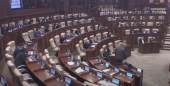 Депутаты блока коммунистов и социалистов покинули заседание парламента