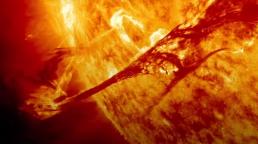 O nouă furtună solară lovește Pământul pe 14 aprilie: Mesajul transmis de NASA