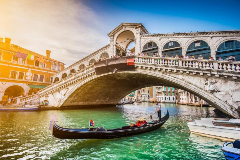 Veneţia introduce taxa de intrare de 5 euro pentru turişti în încercarea de a combate turismul excesiv