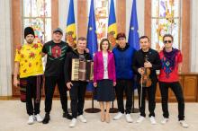 Maia Sandu i-a decorat pe solistul trupei „Zdob și Zdub” și frații Advahov cu „Ordinul de Onoare” al R. Moldova