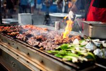 Mâncare delicioasă și voie bună: Zeci de oameni au mers la primul festival barbeque din Capitală