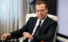 "Не получат вообще никаких ресурсов". Медведев пригрозил Молдове последствиями в случае введения санкций против России