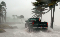 Ураган "Иэн" обрушился на побережье Флориды. Без электричества остались более 2 млн человек