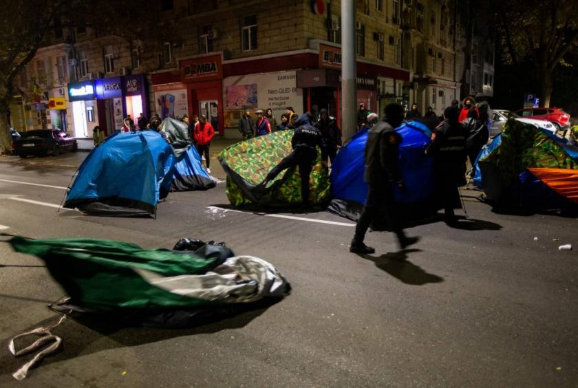 PP Șor, după ce protestatarii au ridicat corturile și le-au instalat pe carosabil: „Au fost încălcate drepturile cetățenilor”