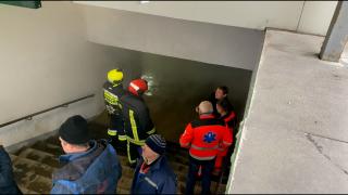/VIDEO/ „Potop fierbinte” în subterana de la Circ: Două persoane au fost salvate. Muncitorii Termoelectrica remediază problema