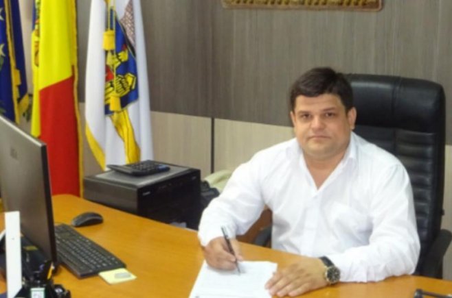Primarul Capitalei i-ar putea achita fostului pretor de la Botanica, Oleg Rațoi, despăgubiri de 1 milion de lei