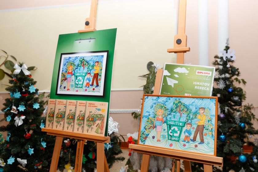 Kaufland: 3.000 de caiete produse din hârtie reciclată, donate în 13 școli și centre de creație din Chișinău, Ungheni și Orhei /P/