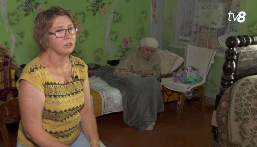 Беженка из Николаева с 99-летней бабушкой "Решили ехать в Молдову, потому как ближе некуда"