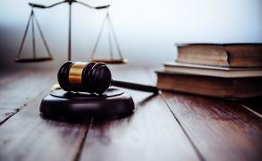 Борьба с коррупцией в юстиции: дела на 51 судью, прокурора и адвоката отправлены в суд