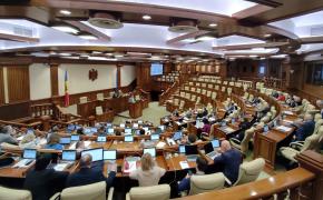Закон о реформе Службы информации и безопасности прошел первое чтение в парламенте