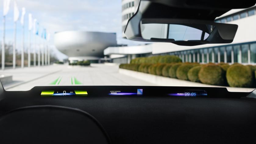 Oliver Zipse: Noul BMW Panoramic Vision apare pe modele de serie din 2025