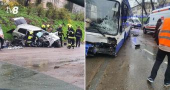 ДТП в столице: троллейбус столкнулся с легковым автомобилем. Оба водителя доставлены в больницу