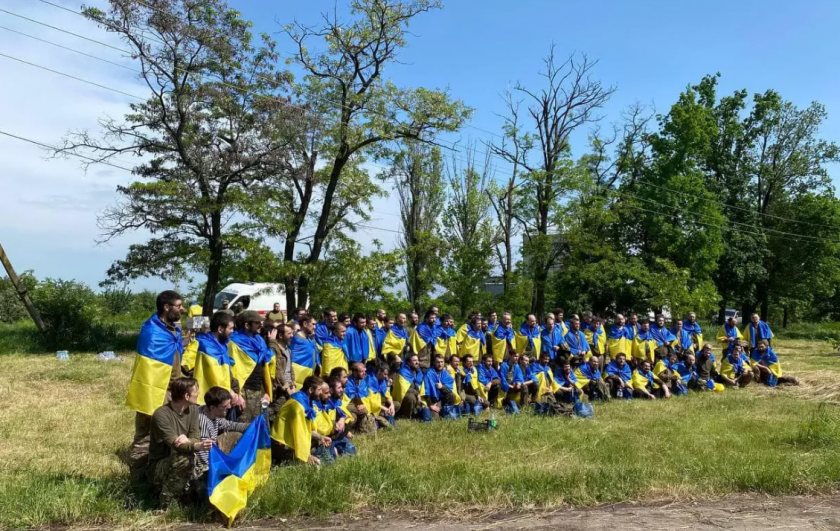 Украина вернула из российского плена 106 военных. Часть из них считали пропавшими без вести