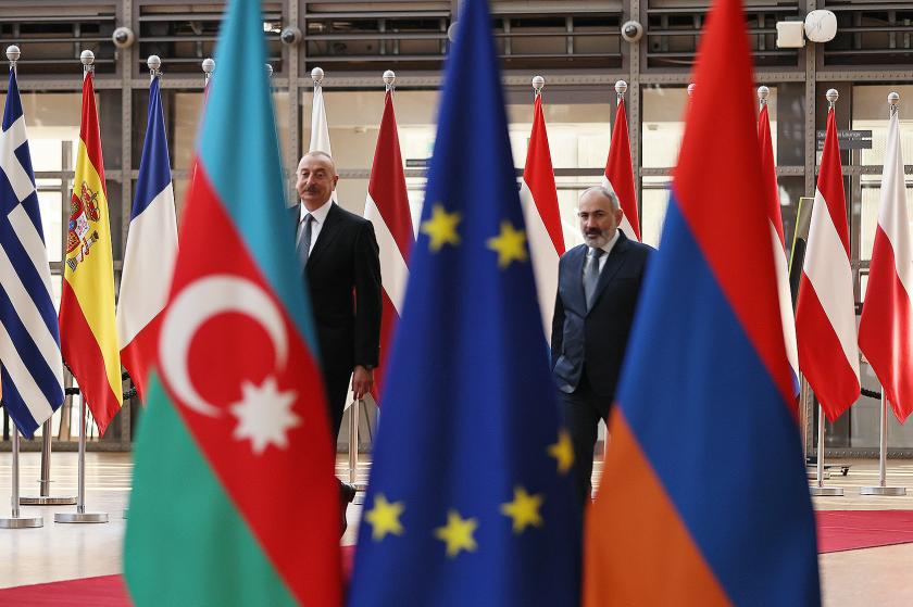 В Азербайджане надеются согласовать мирное соглашение на саммите в Молдове 