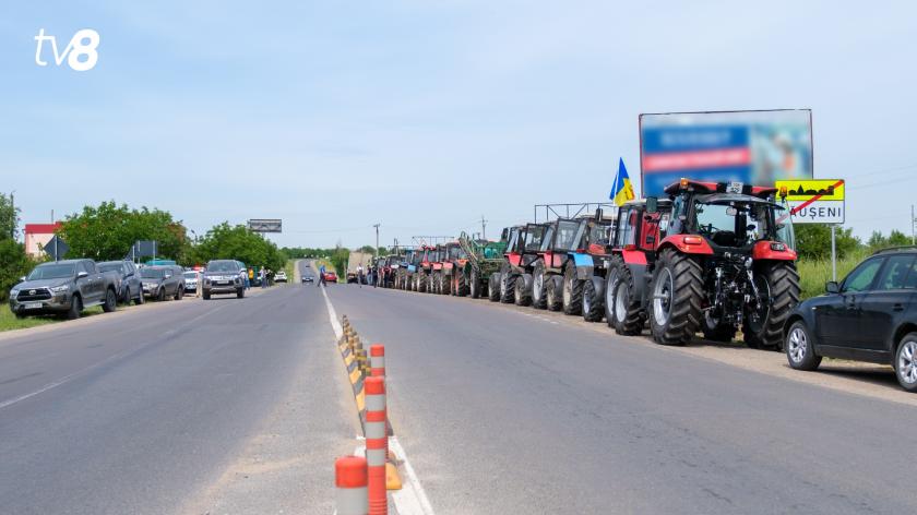 Haos pe drumurile din țară: Sute de fermieri au ieșit a doua zi la proteste