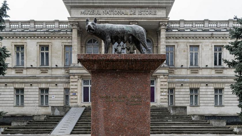 Децентрализация полномочий: кабмин внес поправки в закон о памятниках, возведенных в общественных местах