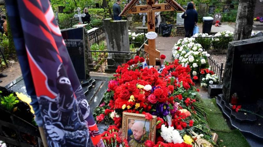 /FOTO/ Cum arată fiul lui Evghenii Prigojin, care ar urma să vină în fruntea Wagner: A venit la mormântul tatălui său