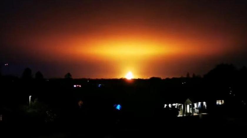 /VIDEO/ Minge de foc uriașă, surprinsă pe cerul Angliei: S-a auzit o explozie extrem de puternică. Ce s-a întâmplat