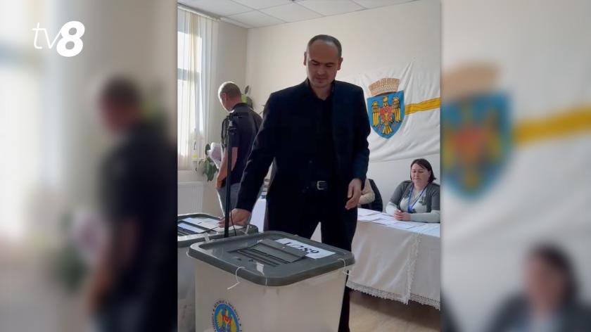 /VIDEO/ Andrei Donică a votat pentru a scăpa Chișinăul de „mafia lui Plahotniuc și Iaralov”